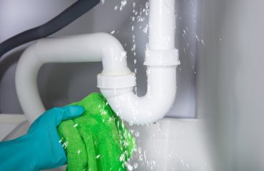 6 Common Causes of Kitchen Sink Leaking proplumber.uk