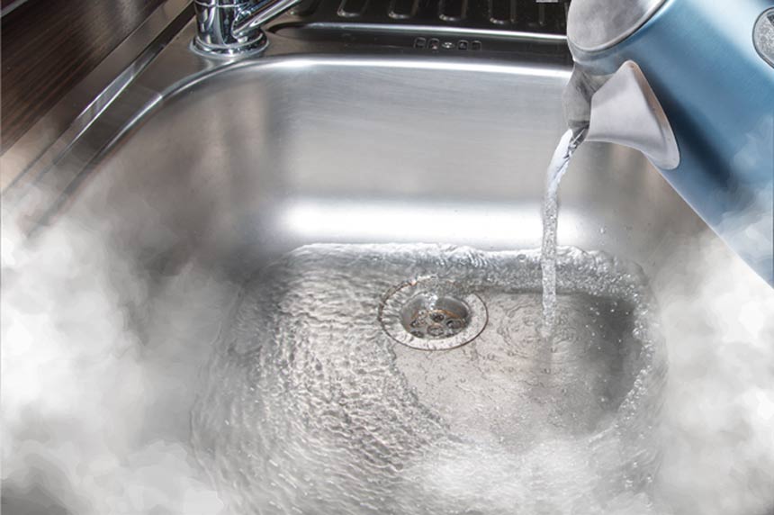 use boiling water to unblock a sink proplumber.uk