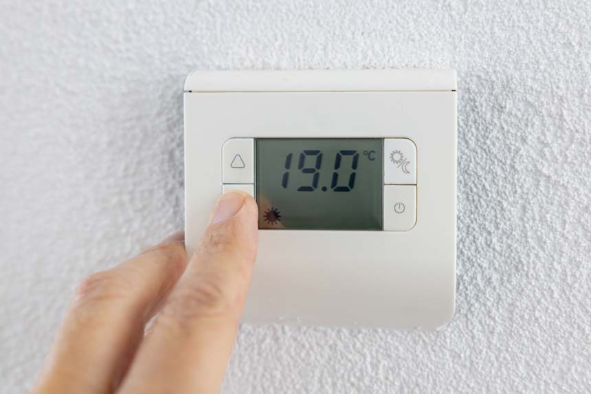 Turn the temperature up or down - proplumber.uk
